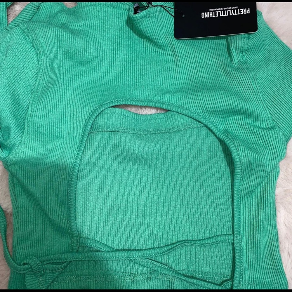 Pretty Little Thing ribbed open back top